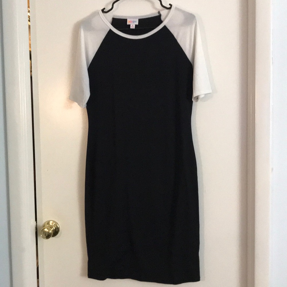 LuLaRoe Julia ‼️ON SALE UNTIL FRI‼️